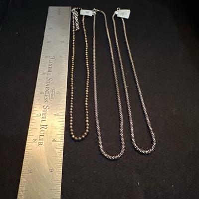 Lot 947 3 necklaces