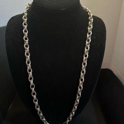Lot 949 silver tone necklaces