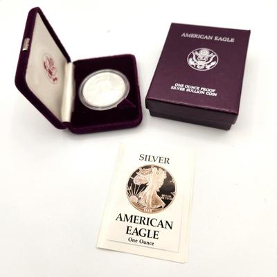 Lot #82 American Eagle Silver Bullion Coin - 1 ounce/.999 silver