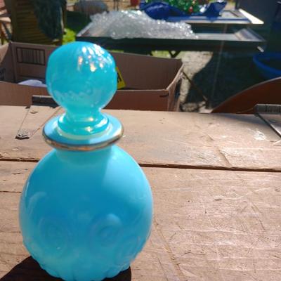 Perfume bottle