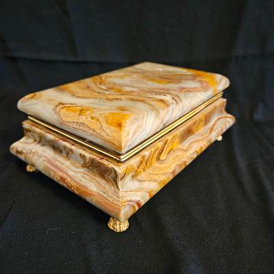 Farrington Jewelry Box and More (DR-DW)