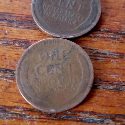 LOT 26 TWO OLD LINCOLN CENTS