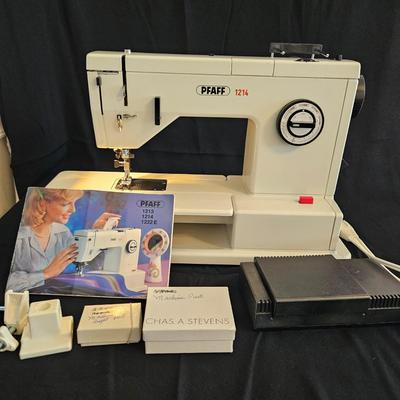PFAFF 1214 Sewing Machine (LR-DW)