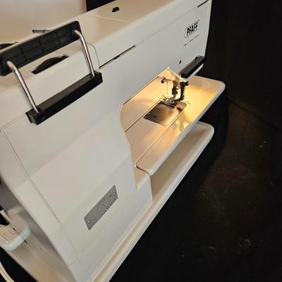 PFAFF 1214 Sewing Machine (LR-DW)