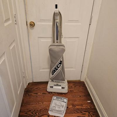 Oreck XL Ironman Vaccum (LR-DW)