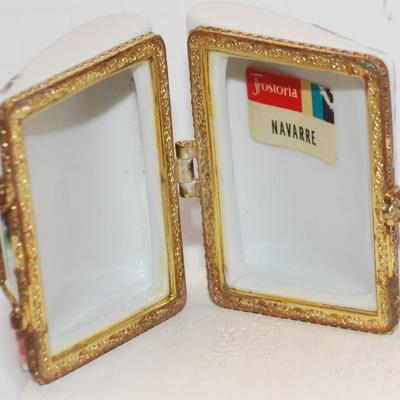 "Fostoria Navarre" Flowered Porcelain Purse Trinket Box 2 1/2" x 2" x 1 1/2"