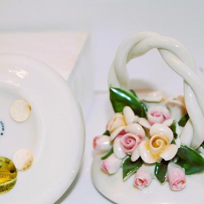 Beautiful "Capodiamonte" Rose Flowered Basket Made in Italy