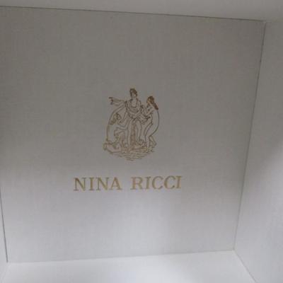 Double Glass Bird Stopper By Nina Ricci Of Paris L' Air du Temps With Box