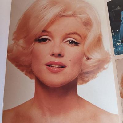 Marilyn Monroe The classic Poster Book complete with posters. !