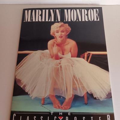 Marilyn Monroe The classic Poster Book complete with posters. !