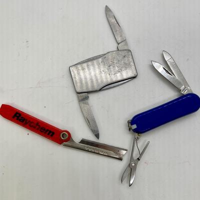 Folding Pocket Knife & Tool Lot with Advertising