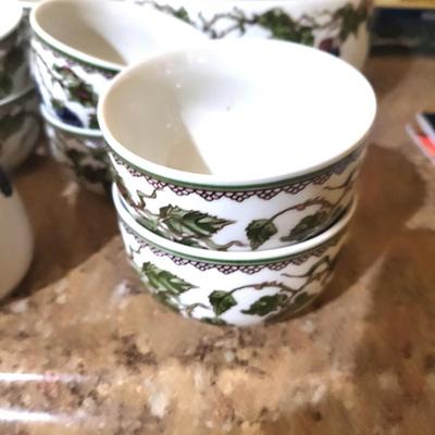 Brombeere by GOEBEL China Lot