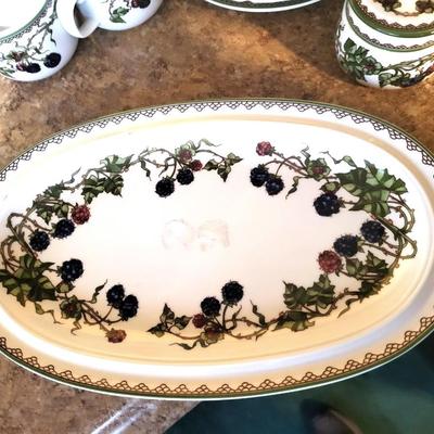 Brombeere by GOEBEL China Lot