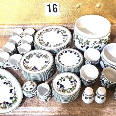 Brombeere by GOEBEL China Lot