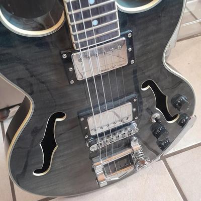 IYV Double-Cut Semi-Hollow Electric Guitar 6 String electric guitar