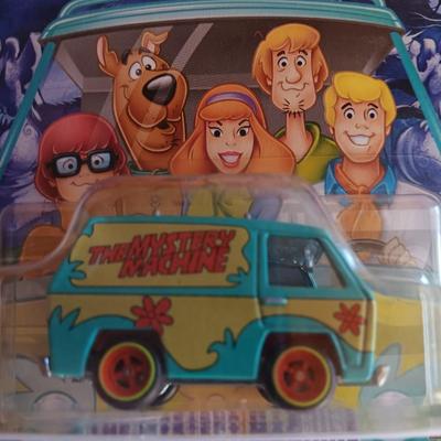 New in Package Hot Wheels Scooby Doo 5 years Mystery Machine