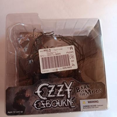 New in package - Ozzy Osbourne Bark at the Moon - SPAWN CO.