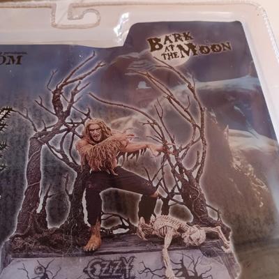 New in package - Ozzy Osbourne Bark at the Moon - SPAWN CO.