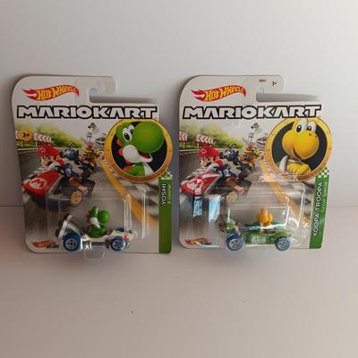 New in package -HotWheels MarioKart Yoshi B Dasher and Koopa Troopa Circuit Special