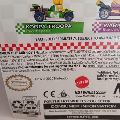 New in package -HotWheels MarioKart Toad Sneeker and Donkey King Sports Coupe