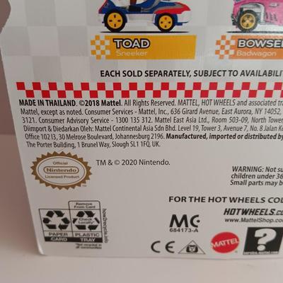 New in package -HotWheels MarioKart Toad Sneeker and Donkey King Sports Coupe