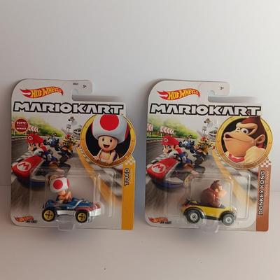 New in package -HotWheels MarioKart Toad Sneeker and Donkey King Sports Coupe