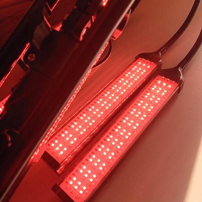 4 arm adjustable LED Plant grow light with tripod.