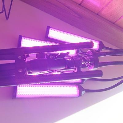 4 arm adjustable LED Plant grow light with tripod.
