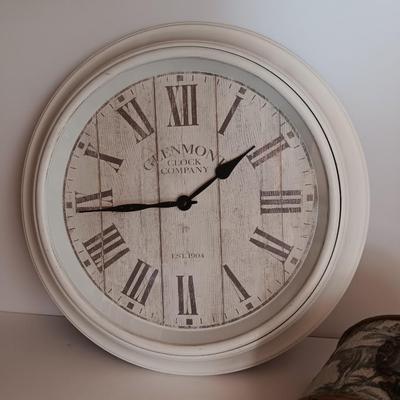 Roman numeral wall clock with toile French small case / treasure chest