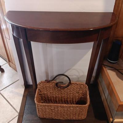 Half-moon accent table and basket with wooden handle
