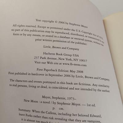 Stephenie Meyer Breaking Dawn - Eclipse - Twilight - New Moon books 4 BOOKS