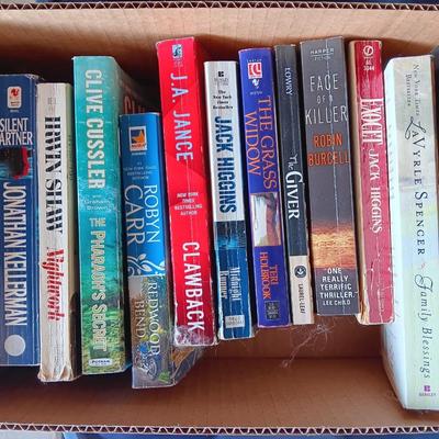 Collection of softback books - Jonathan Kellerman - Clive Cussler - Jack Higgins - and more