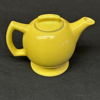 Vintage USA Single Serve Yellow Teapot