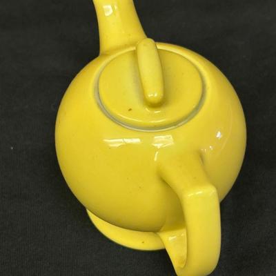 Vintage USA Single Serve Yellow Teapot