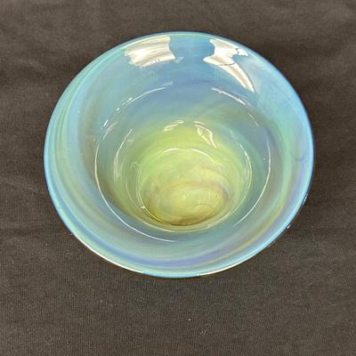 Beautiful signed hand blown swirled Studio Art Glass vase signed BALDWIN - EXC