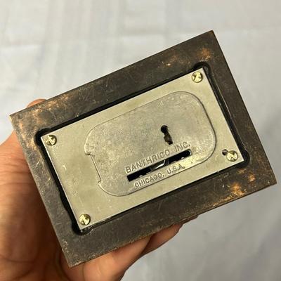 SYRACUSE SAVINGS BANK VINTAGE SOUVENIR METAL BUILDING ADVERTISING BANK BANTHRICO