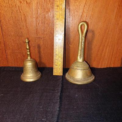 Vintage brass bell lot