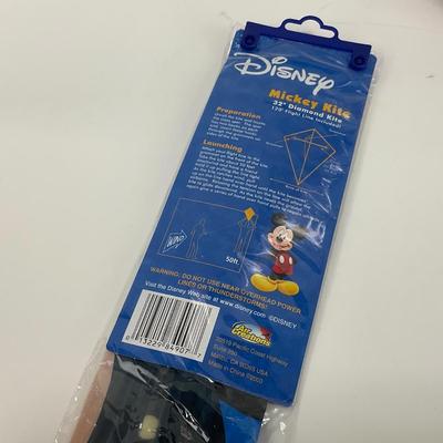 -31- COLLECTIBLE | Mickey Mouse Kites In Package