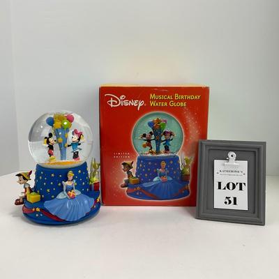 -51- COLLECTIBLE | Musical Birthday Water Globe