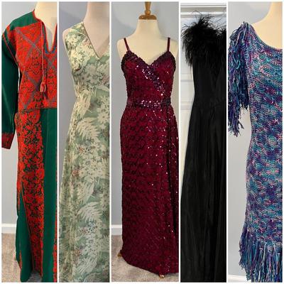 Lot 5 Vintage Dresses