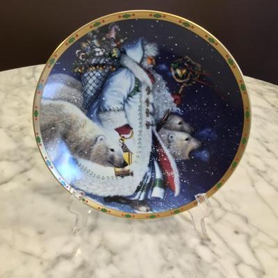 Lenox- The Magic of Christmas Plate Collection