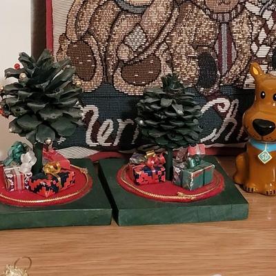 Large lot of Christmas Deco