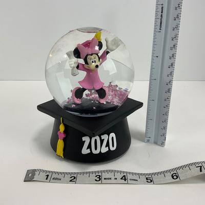 -52- COLLECTIBLE | 2020 Minnie Mouse Graduation Music Snow Globe