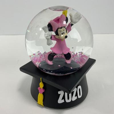 -52- COLLECTIBLE | 2020 Minnie Mouse Graduation Music Snow Globe