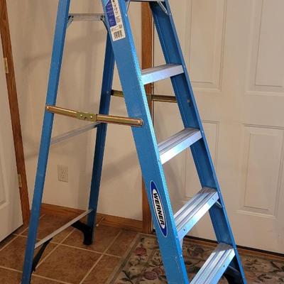 6ft. Blue Ladder