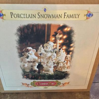 Grandeur Noel Porcelain Snowman Family