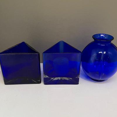 Blue glass lot