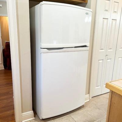 WHIRLPOOL ~ 2011 Refrigerator