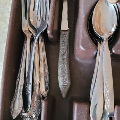 Mixed Lot of Silverware