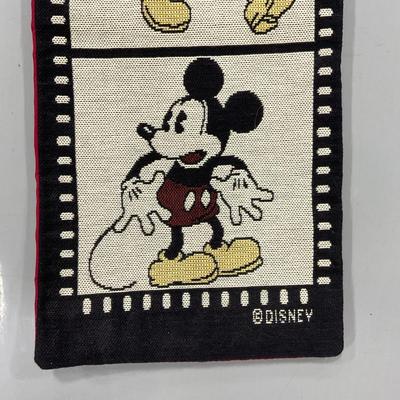-66- DECOR | Mickey Mouse Tapestry